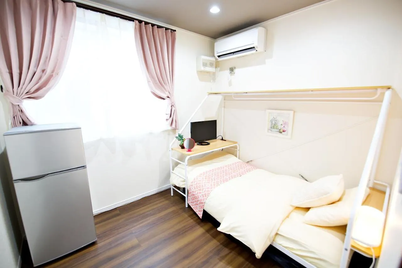 Zeus Ikegami Villa Tokyo Japan